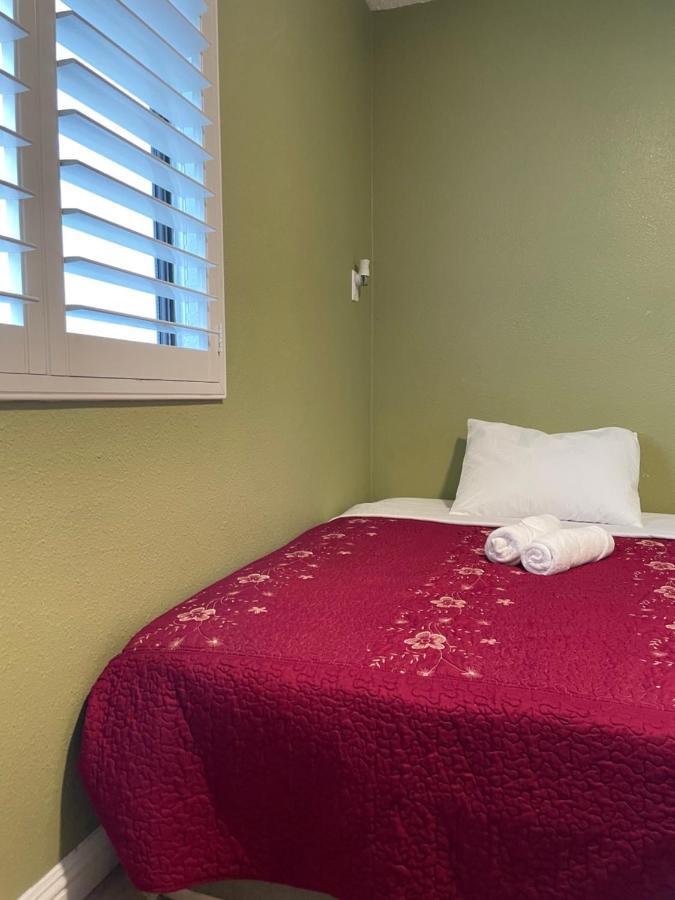 Private Room In Los Angeles With Ac, Strong Wifi, Smart Tv, Work Desk Near Sofi Stadium Dış mekan fotoğraf